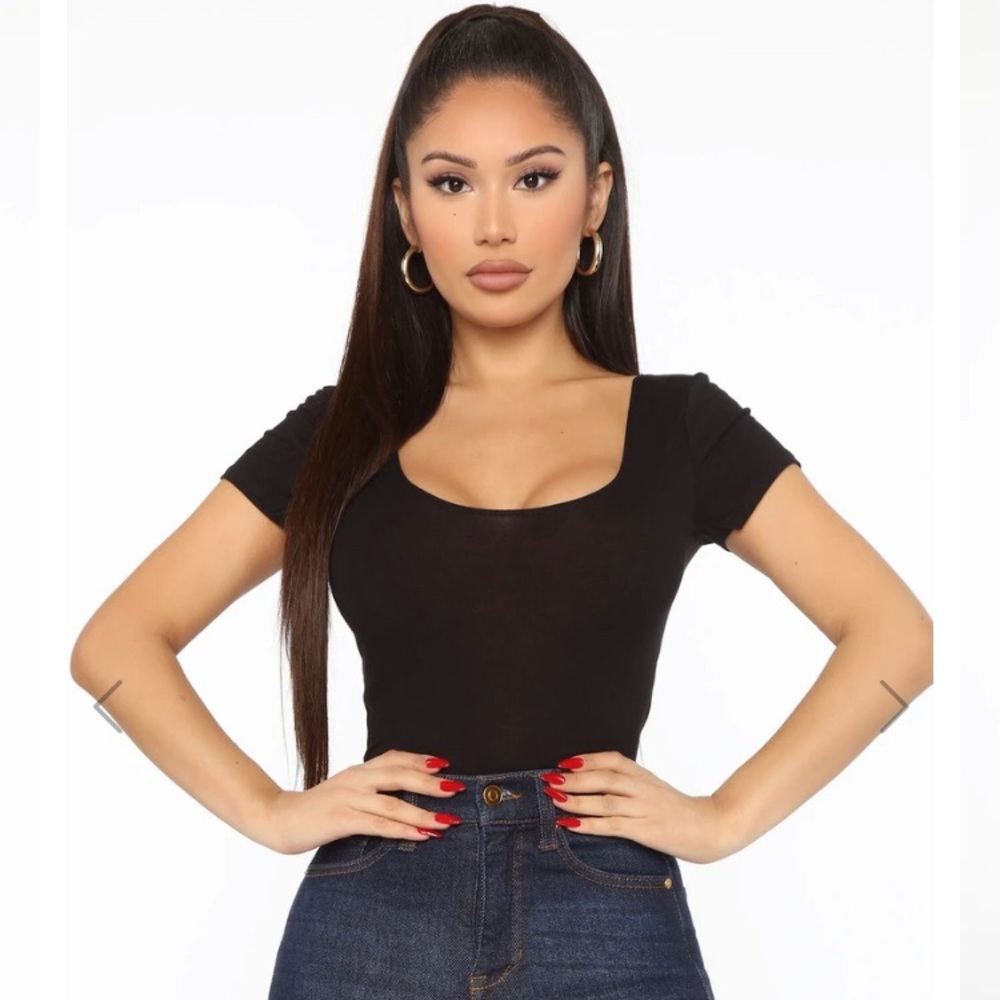 Scoop Neck Crop Top